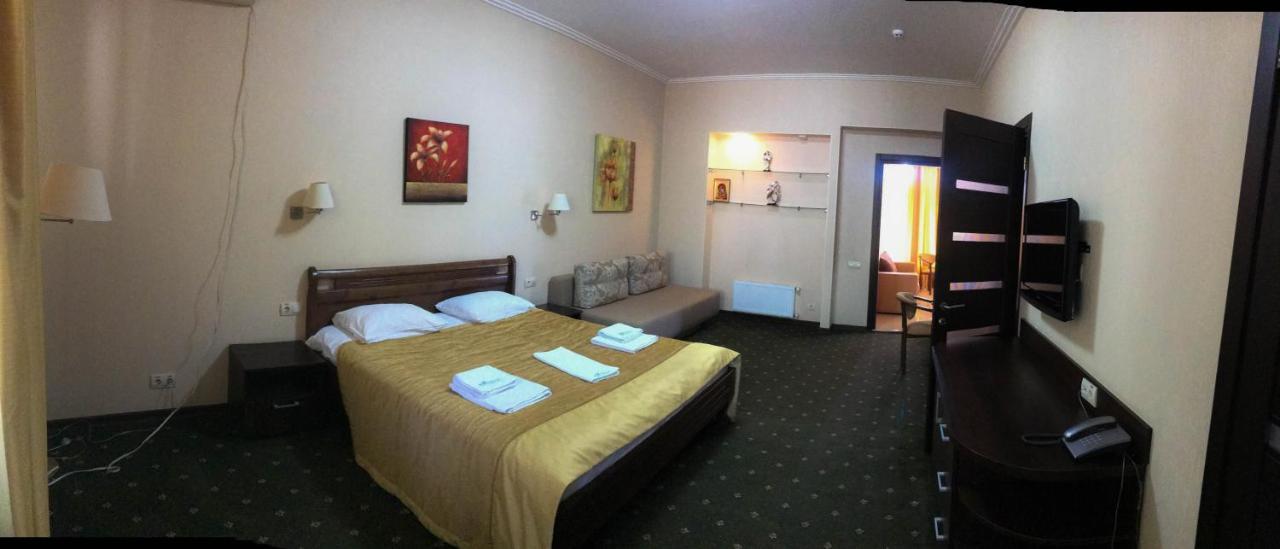 Kolyada Hotel Burlach'ya Balka Eksteriør billede